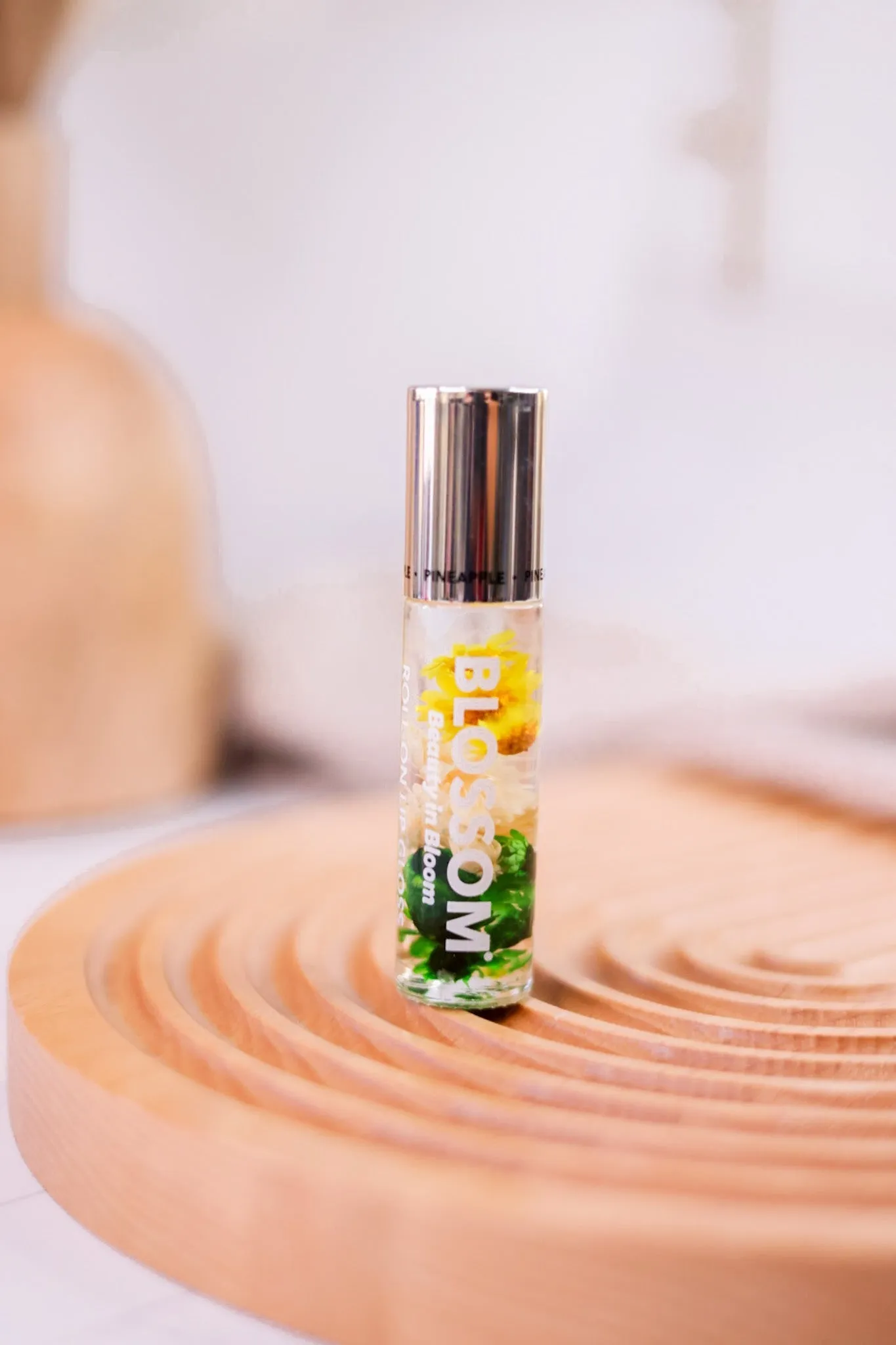 Fruity Roll On Lip Glosses (6 Scents)