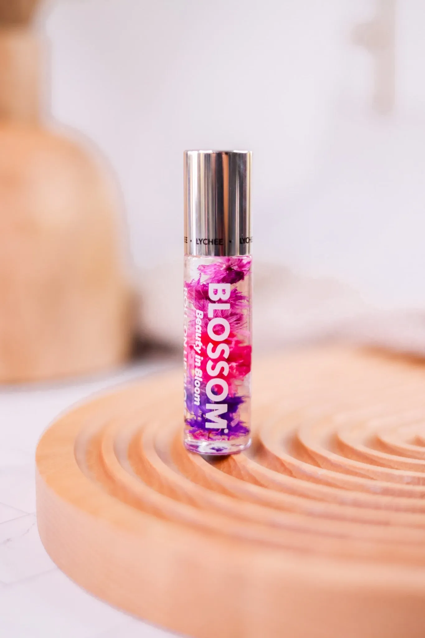 Fruity Roll On Lip Glosses (6 Scents)