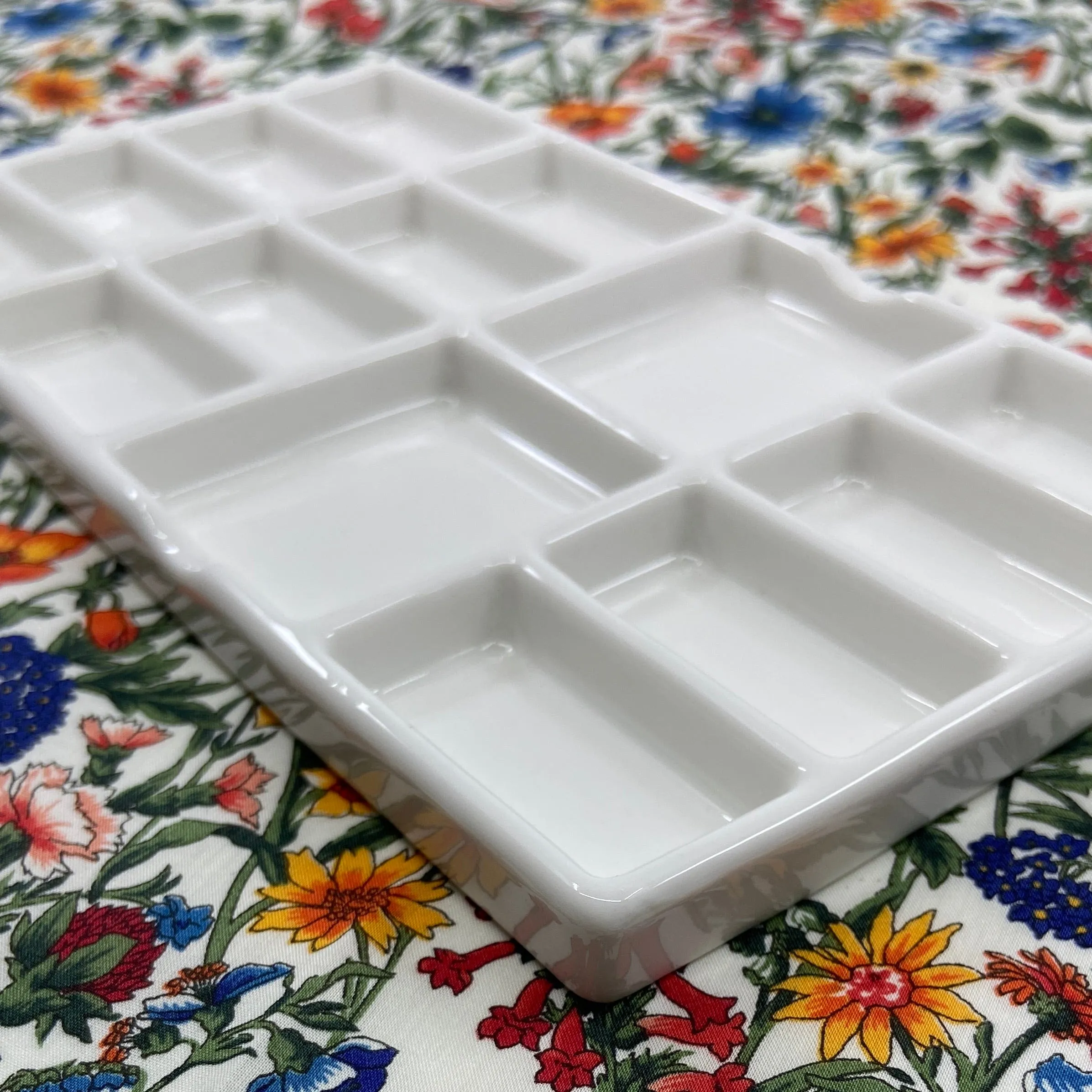 Porcelain Palette - Rectangle, 14 Wells